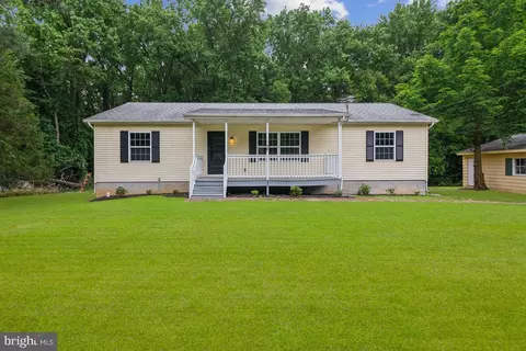 58 Cedar Ln, Pilesgrove, NJ 08098