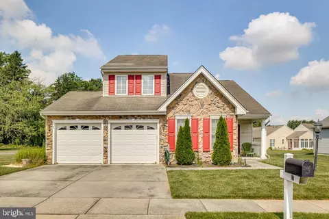 17 Heather Dr, Woodstown, NJ 08098