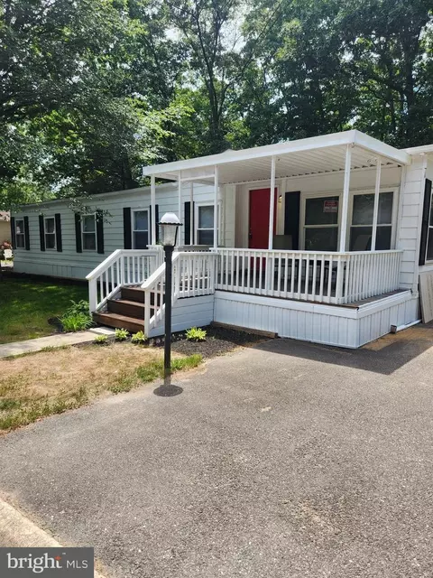 32 Schalick Dr, Pittsgrove, NJ 08318