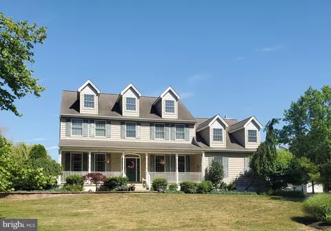37 Two Penny Run E, Woodstown, NJ 08098