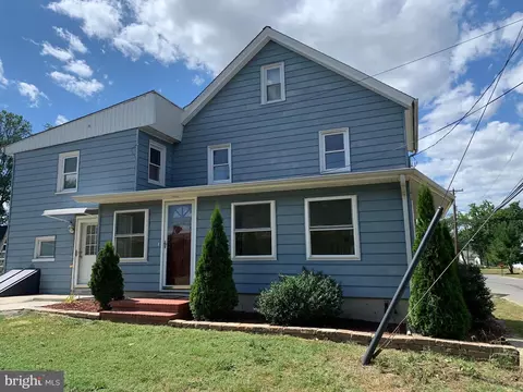 218 Union St, Elmer, NJ 08318