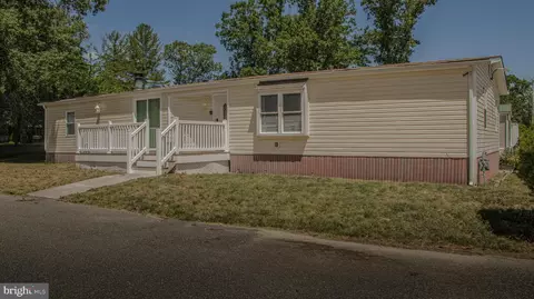 7 Luann Dr, Pittsgrove, NJ 08318