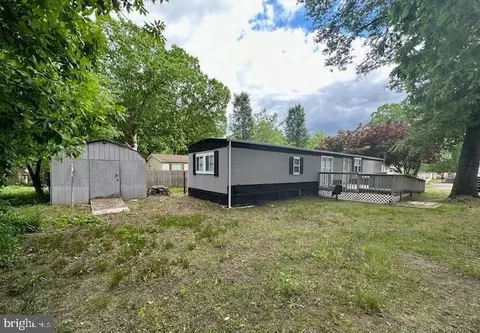 28 Dogwood Ln, Pittsgrove, NJ 08318