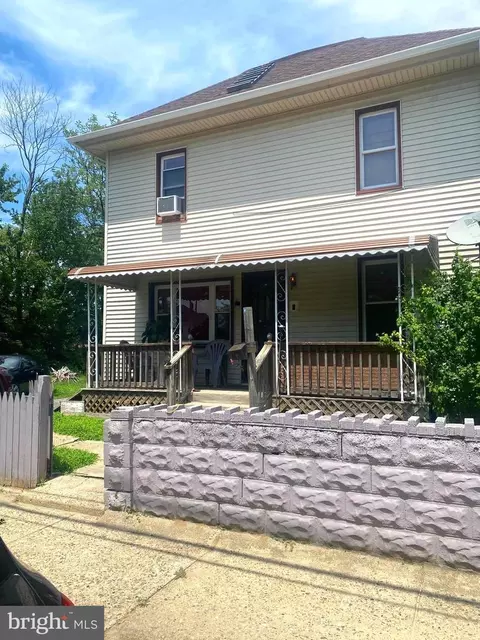 7 Walnut St, Penns Grove, NJ 08069