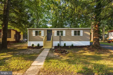 5 Ashwood Dr, Pittsgrove, NJ 08318