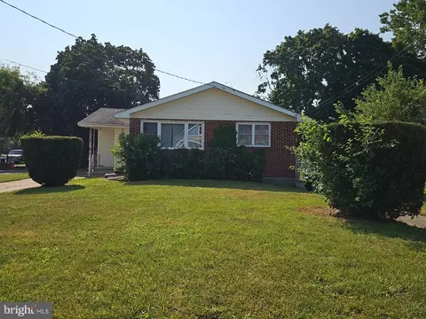 308 Keasbey St, Salem, NJ 08079