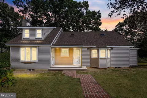 44 Willow Grove Rd, Elmer, NJ 08318