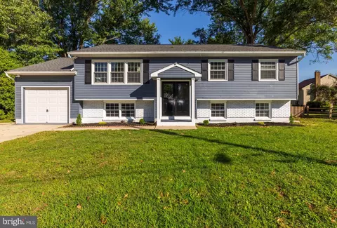 48 Grange Ct, Woodstown, NJ 08098