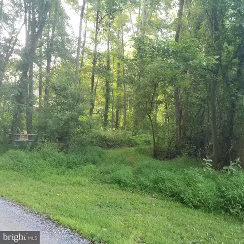 0 Christmas Tree Ln, Pennsville, NJ 08070