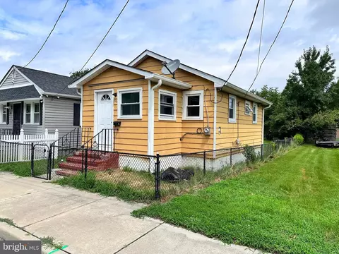 89 Willis St, Penns Grove, NJ 08069
