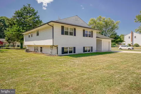 1 Wynnwood St, Woodstown, NJ 08098