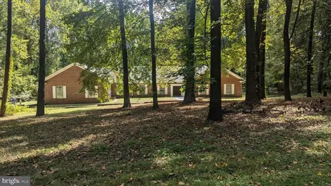 20 Holly Ln, Pilesgrove, NJ 08098