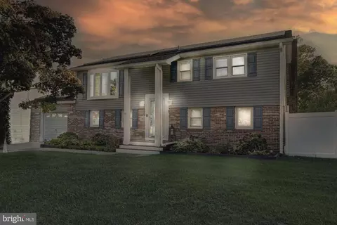 43 Jefferson Rd, Pennsville, NJ 08070