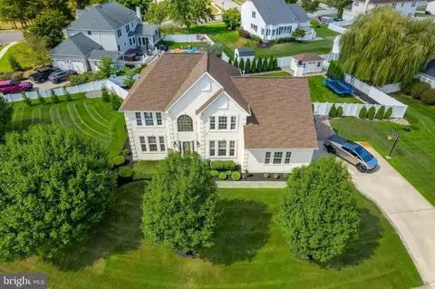 4 Kingsberry Ln, Woodstown, NJ 08098