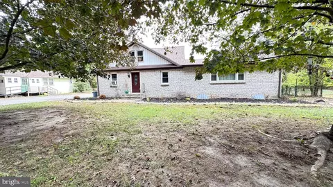 38 Martin Ave, Elmer, NJ 08318