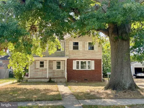42 Lee St, Woodstown, NJ 08098