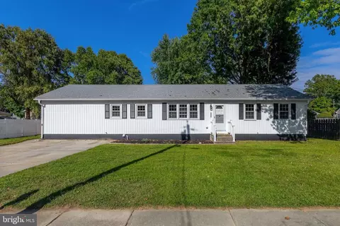 132 Fordham Rd, Pennsville, NJ 08070