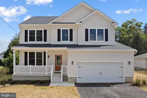 49 A Auburn St, Woodstown, NJ 08098