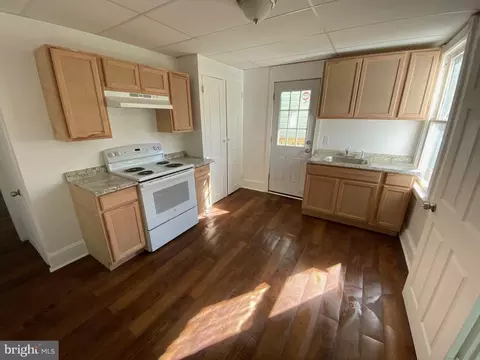 122 W 120 W Harmony St, Penns Grove, NJ 08069