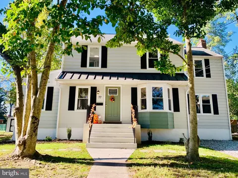 77 Locust Ave, Pennsville, NJ 08070