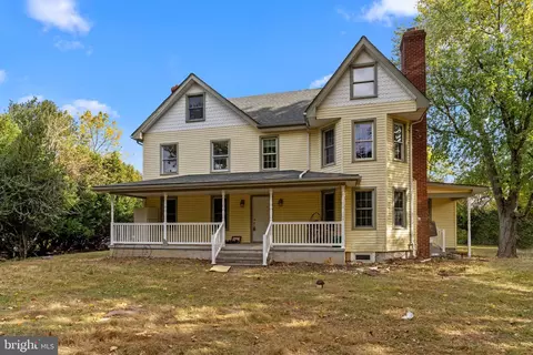 4 Buttonwood Dr, Pilesgrove, NJ 08098