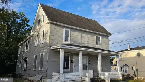 92 94 Railroad Ave, Penns Grove, NJ 08069
