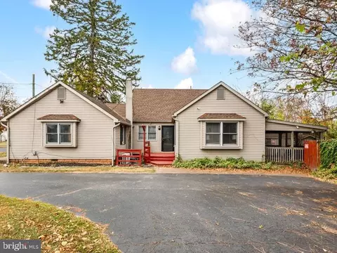 40 Dunn Ln, Pennsville, NJ 08070