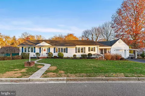 72 Shirley Ave, Pennsville, NJ 08070