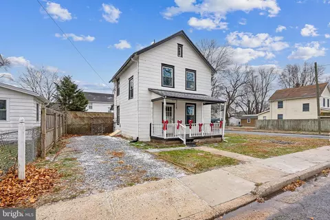 Exterior - 9 Harrison St, Deepwater, NJ 08023 photo 2 of 3