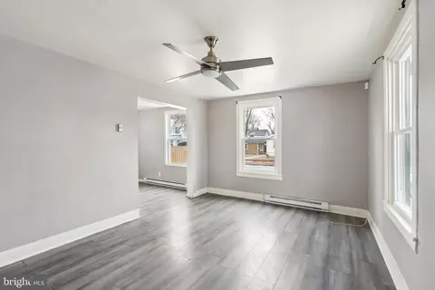 Living - 9 Harrison St, Deepwater, NJ 08023 photo 1 of 3