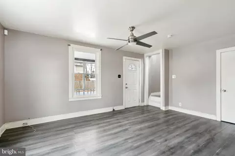Entry Way - 9 Harrison St, Deepwater, NJ 08023 photo 1 of 3