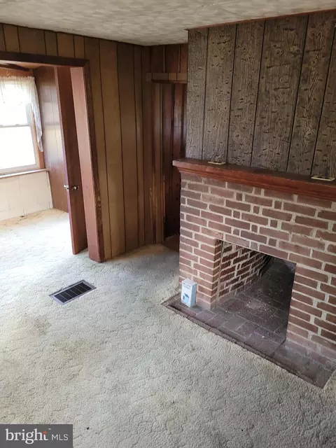 19 Lambert St, Alloway, NJ 08001 photo 8