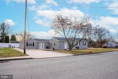 95 Georgia Rd, Pennsville, NJ 08070