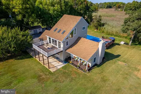 15 Isaac Dr, Pennsville, NJ 08070