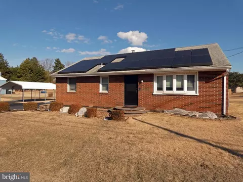 63 Porcupine Rd, Pedricktown, NJ 08067