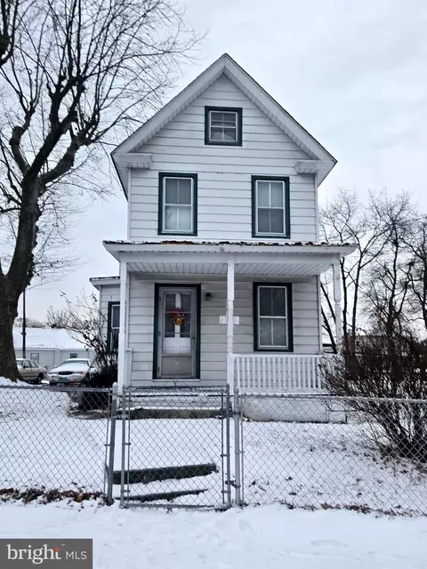 1 Main St, Pennsville, NJ 08070