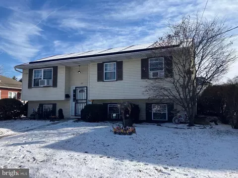 105 State St, Penns Grove, NJ 08069