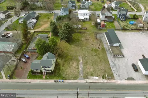 22 S Railroad Ave, Pedricktown, NJ 08067