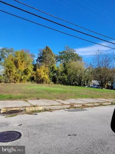 55 57 Walnut St, Penns Grove, NJ 08069