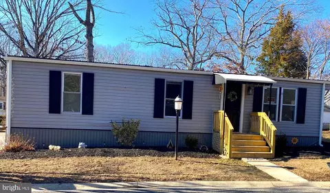 1 Elmwood Ct, Pittsgrove, NJ 08318