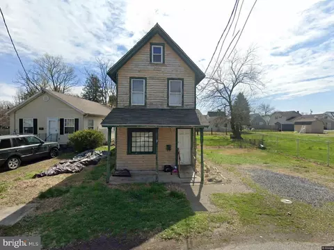 10 Union Ln, Pennsville, NJ 08070
