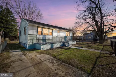 318 Keasbey St, Salem, NJ 08079