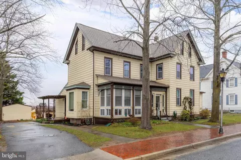 28 Front St, Hancocks Bridge, NJ 08038 photo 2