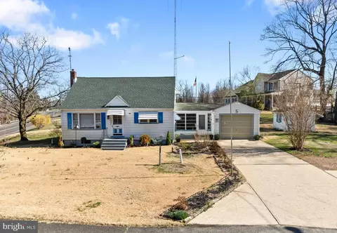 1402 A Kings Hwy, Pilesgrove, NJ 08098