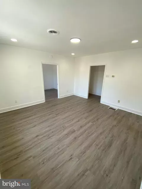 Living - 196 E 198 E Broadway, Salem, NJ 08079 photo 1 of 1