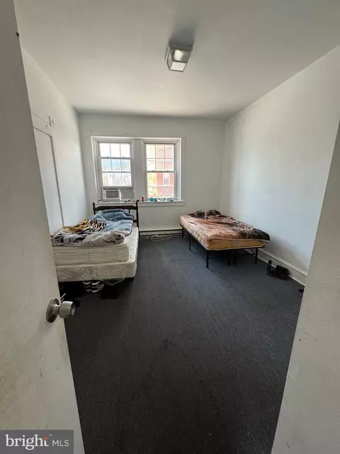 196 E 198 E Broadway, Salem, NJ 08079 photo 4