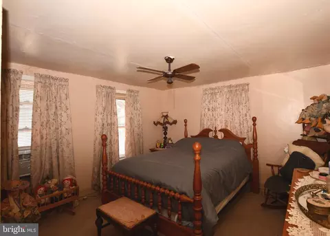 Bedroom - 272 E Broadway, Salem, NJ 08079 photo 1 of 2
