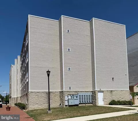 Exterior - 183 E Broadway, Salem, NJ 08079 photo 1 of 1