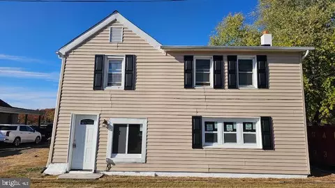 94 Buttonwood Ave, Hancocks Bridge, NJ 08038