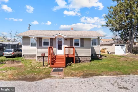 246 C St, Carneys Point, NJ 08069